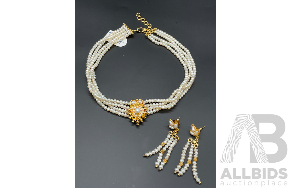 Freshwater Pearl Necklace & Earring Set