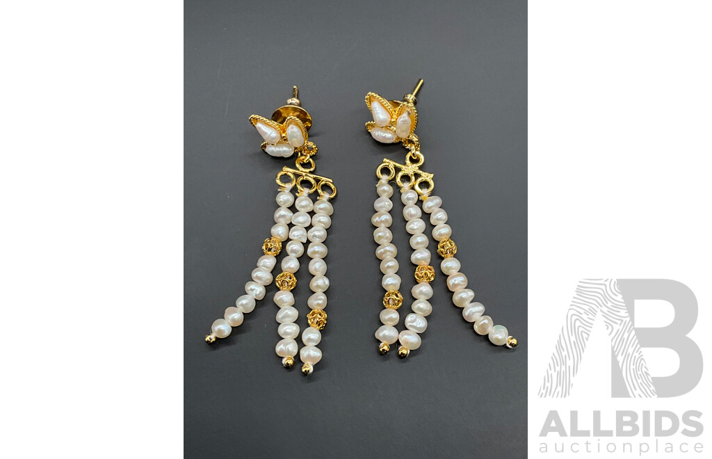 Freshwater Pearl Necklace & Earring Set