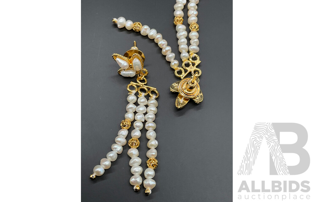 Freshwater Pearl Necklace & Earring Set