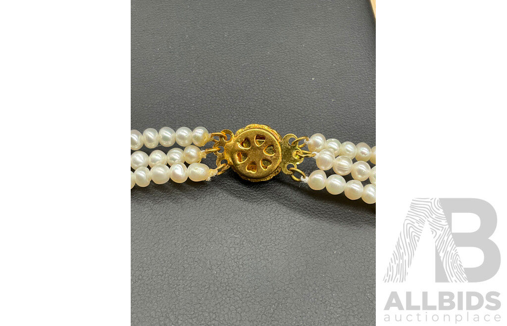 Freshwater Pearl Necklace, Bracelet & Earring Set