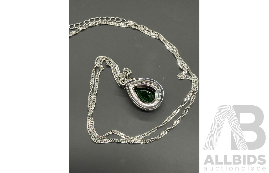 Green Tone Necklace, Bracelet, Ring & Earring Set