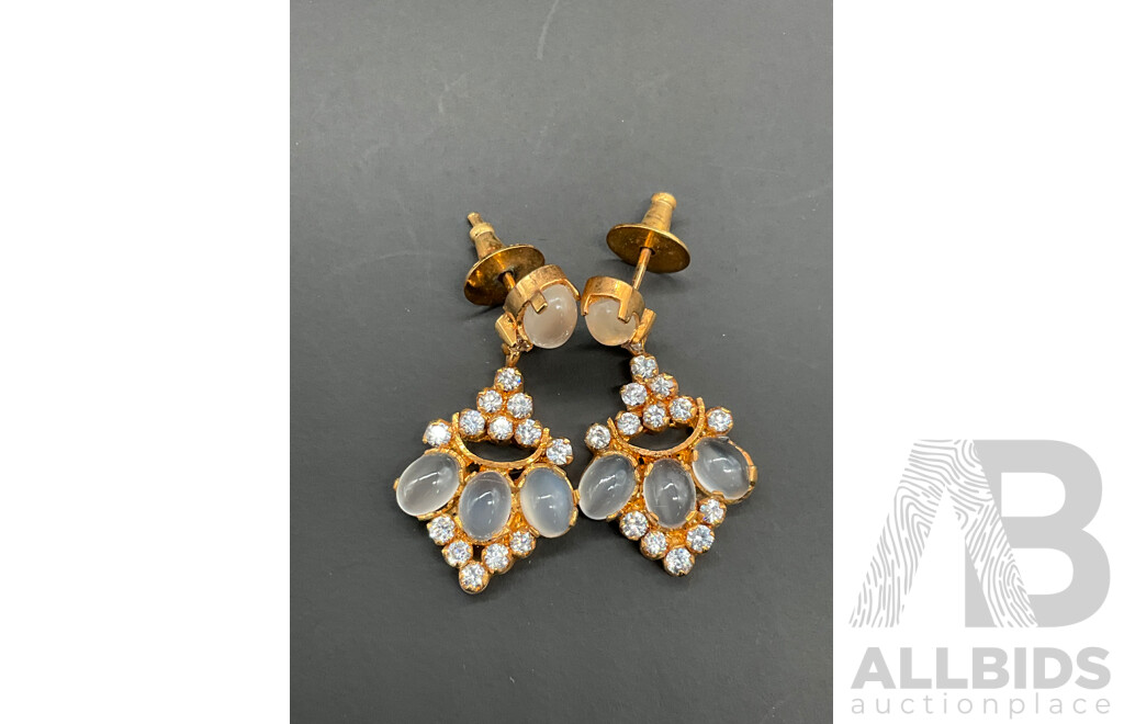 Gold-toned Moonstone Necklace, Ring & Earring Set