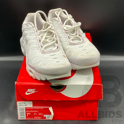 Womens Nike Air Max Plus US7.5