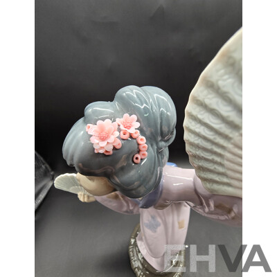 Lladro Japonesita Abanico Geisha Figurine – Model 4991