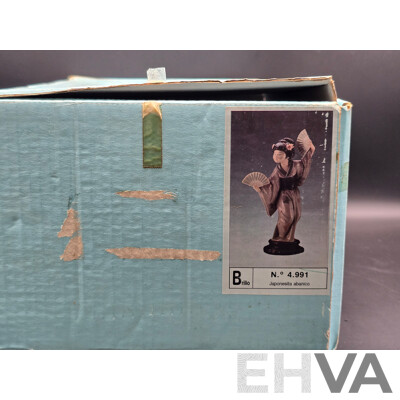 Lladro Japonesita Abanico Geisha Figurine – Model 4991