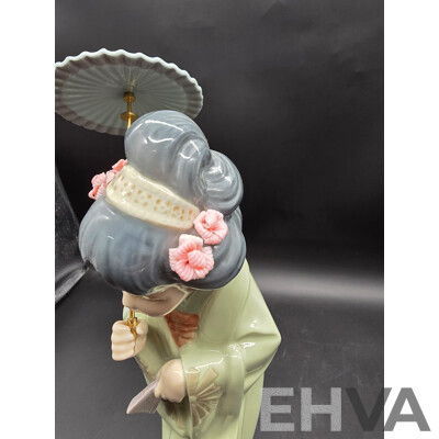 Lladro Japonesita Sombrilla Geisha Figurine – Model 4988