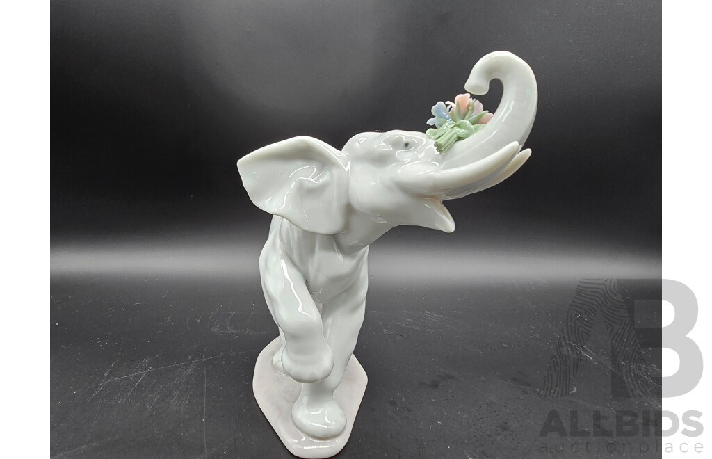 Lot of Two Lladro Elephant Figurines ‘Lucky’s Call’ and ‘Lucky Strolling’
