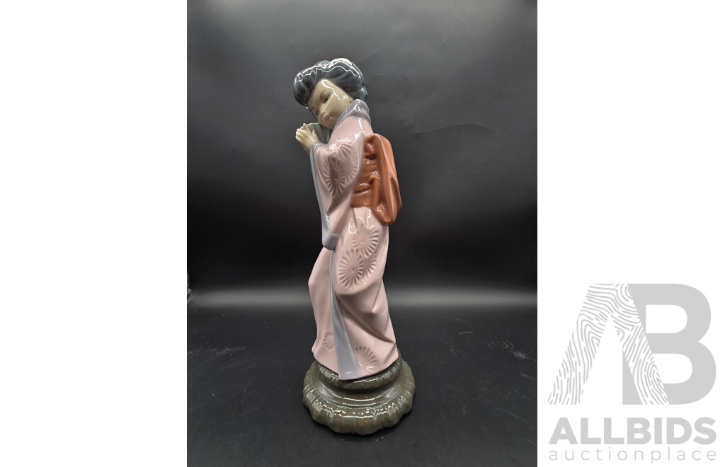 Lladro ‘Japanese Timida’ Geisha Girl Figurine, Model 4990