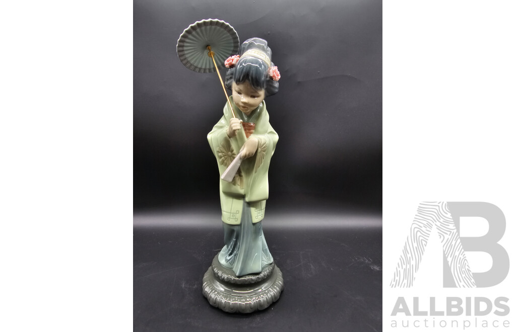 Lladro Japonesita Sombrilla Geisha Figurine – Model 4988