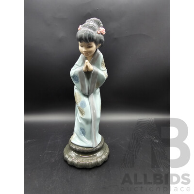 Lladro ‘Japonesita Sayonara’ Geisha Figurine – Model 4989