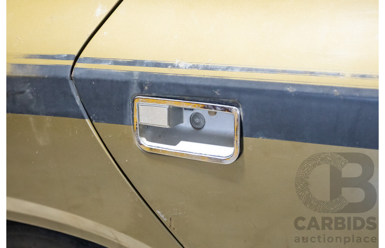 11/1972 Chrysler VH Valiant Pacer 4d Sedan Citron Gold Metallic Hemi 265ci 4.3L