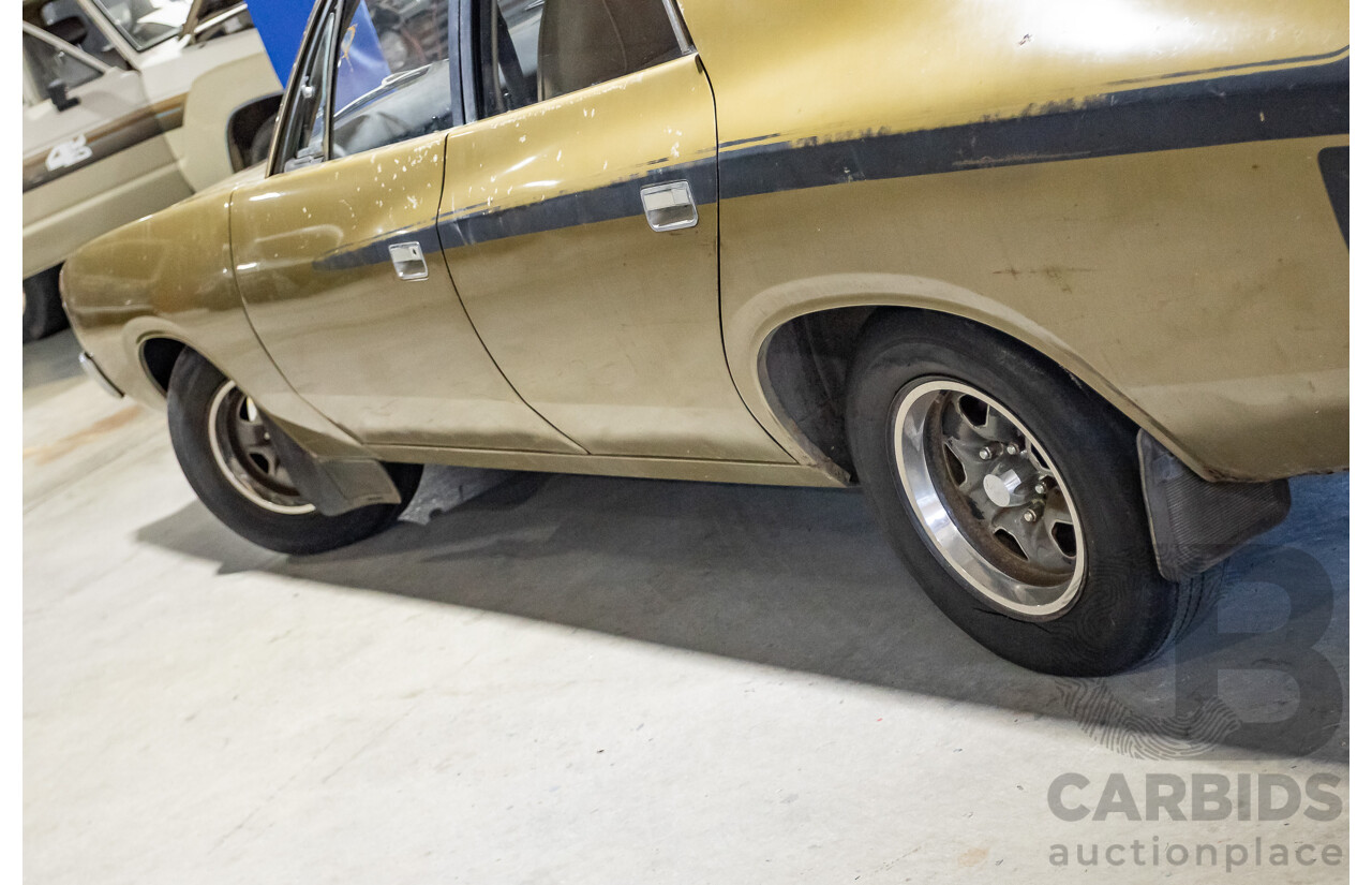 11/1972 Chrysler VH Valiant Pacer 4d Sedan Citron Gold Metallic Hemi 265ci 4.3L