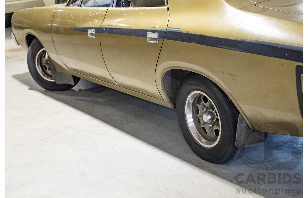 11/1972 Chrysler VH Valiant Pacer 4d Sedan Citron Gold Metallic Hemi 265ci 4.3L