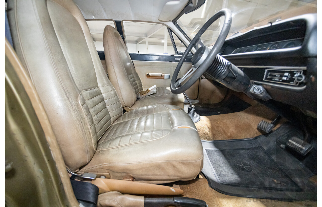 11/1972 Chrysler VH Valiant Pacer 4d Sedan Citron Gold Metallic Hemi 265ci 4.3L