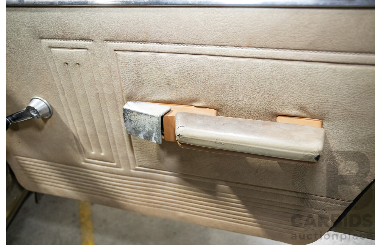 11/1972 Chrysler VH Valiant Pacer 4d Sedan Citron Gold Metallic Hemi 265ci 4.3L