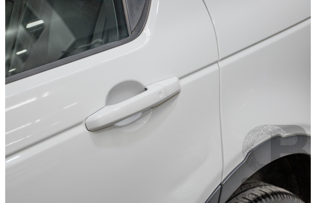 01/2019 Land Rover Discovery Sport Si4 (213kW) SE (AWD) L550 MY19 4D Wagon Fuji White Turbo 2.0L