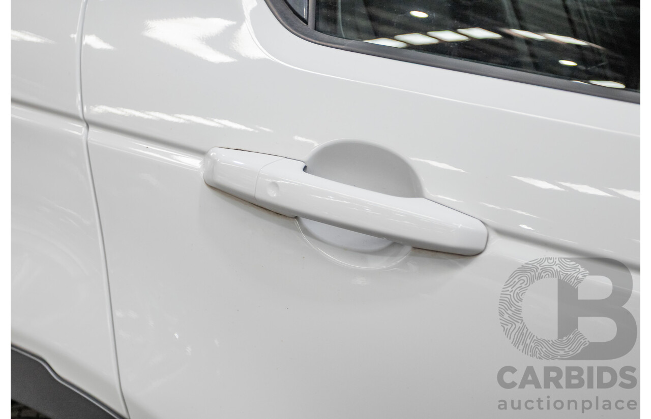 01/2019 Land Rover Discovery Sport Si4 (213kW) SE (AWD) L550 MY19 4D Wagon Fuji White Turbo 2.0L