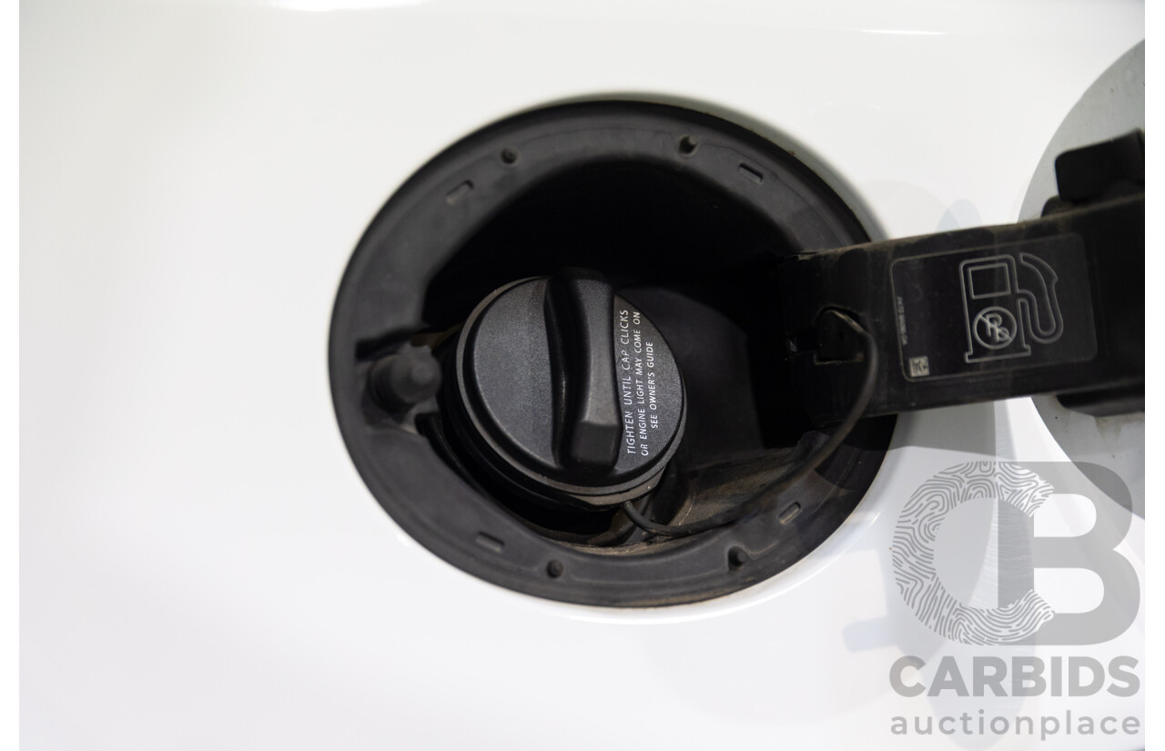 01/2019 Land Rover Discovery Sport Si4 SE (213kW AWD) L550 MY19 4d Wagon Fuji White/Black Roof Turbo 2.0L