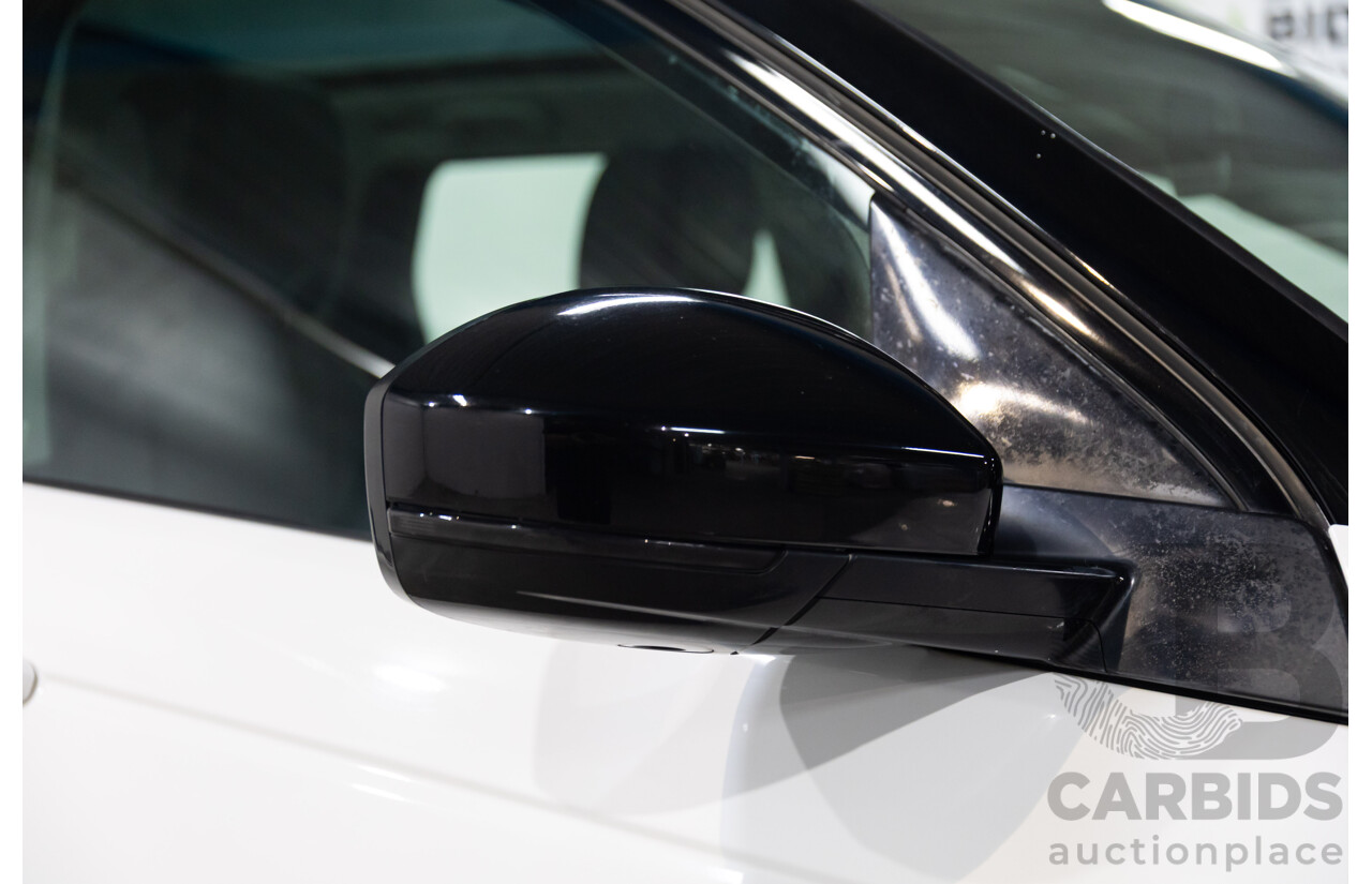 01/2019 Land Rover Discovery Sport Si4 SE (213kW AWD) L550 MY19 4d Wagon Fuji White/Black Roof Turbo 2.0L