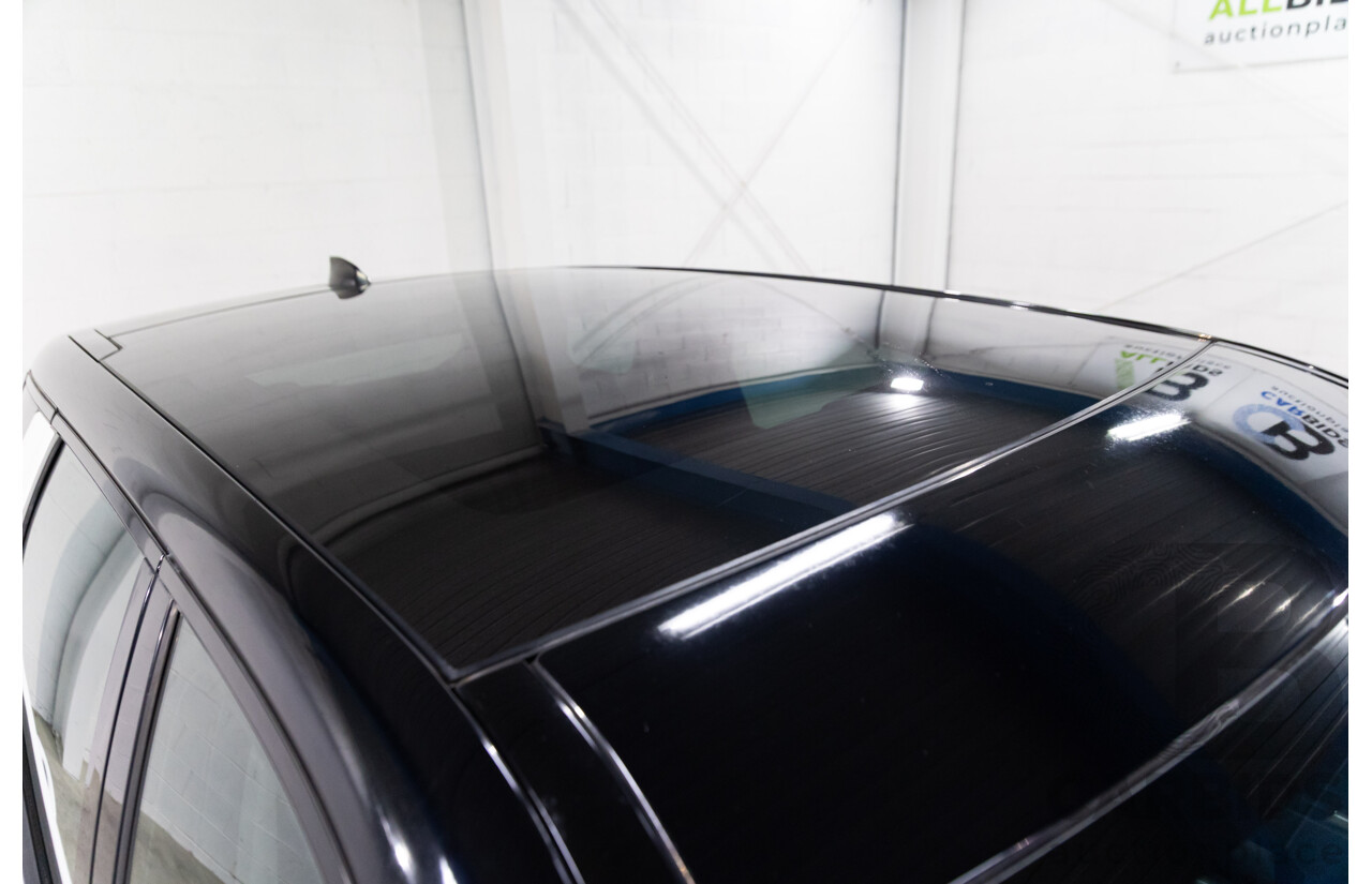 01/2019 Land Rover Discovery Sport Si4 SE (213kW AWD) L550 MY19 4d Wagon Fuji White/Black Roof Turbo 2.0L