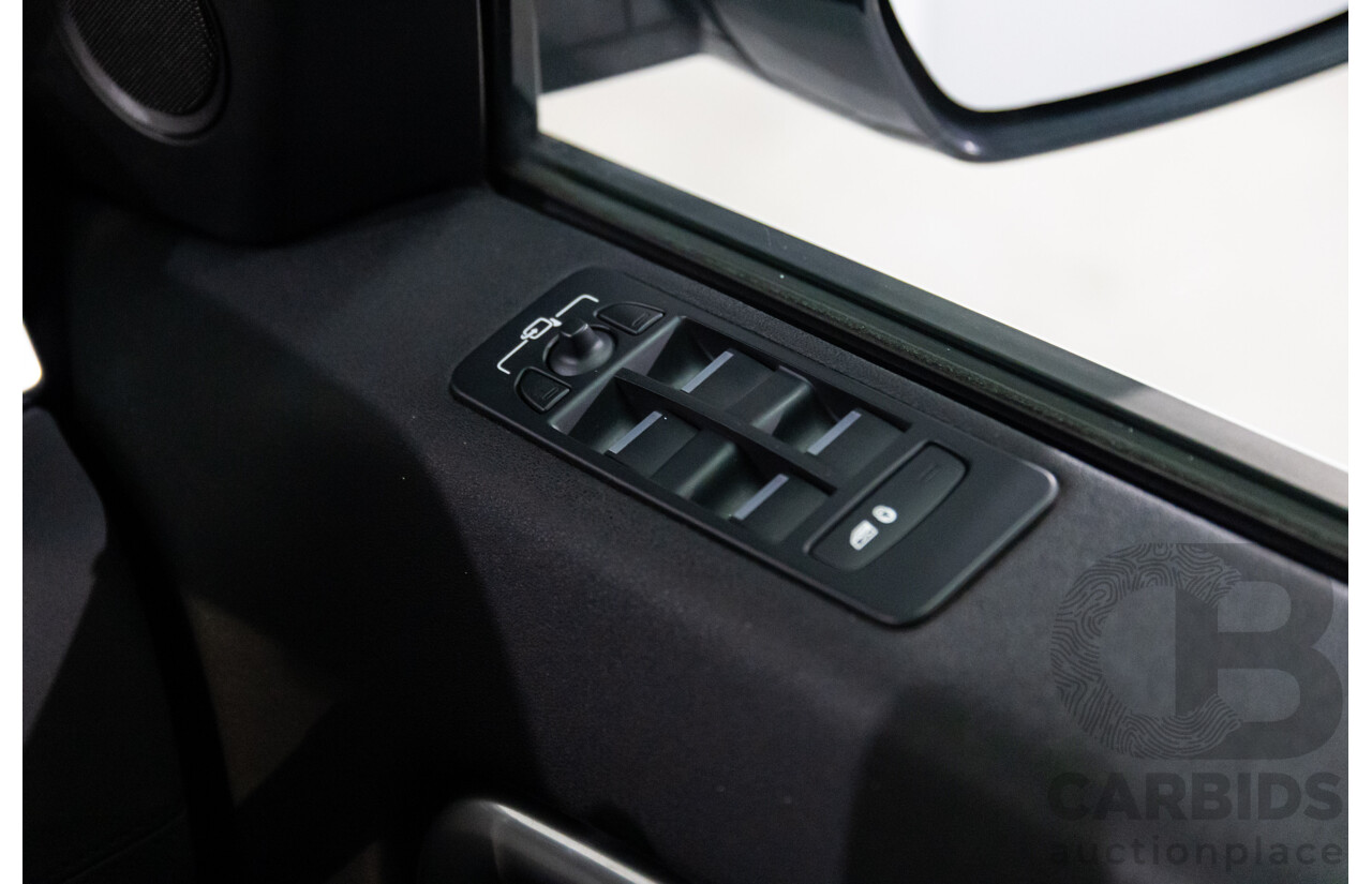 01/2019 Land Rover Discovery Sport Si4 SE (213kW AWD) L550 MY19 4d Wagon Fuji White/Black Roof Turbo 2.0L