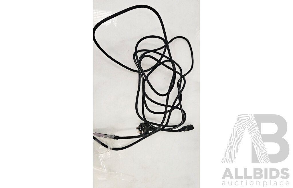 Lenovo ThinkStation P620 AMD Threadripper Pro (3995WX) 2.70GHz - 4.2GHz  64-Core CPU Server w/ 128GB DDR4