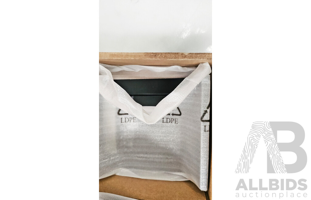 Assorted Lot of Hard Drives & Computer Parts