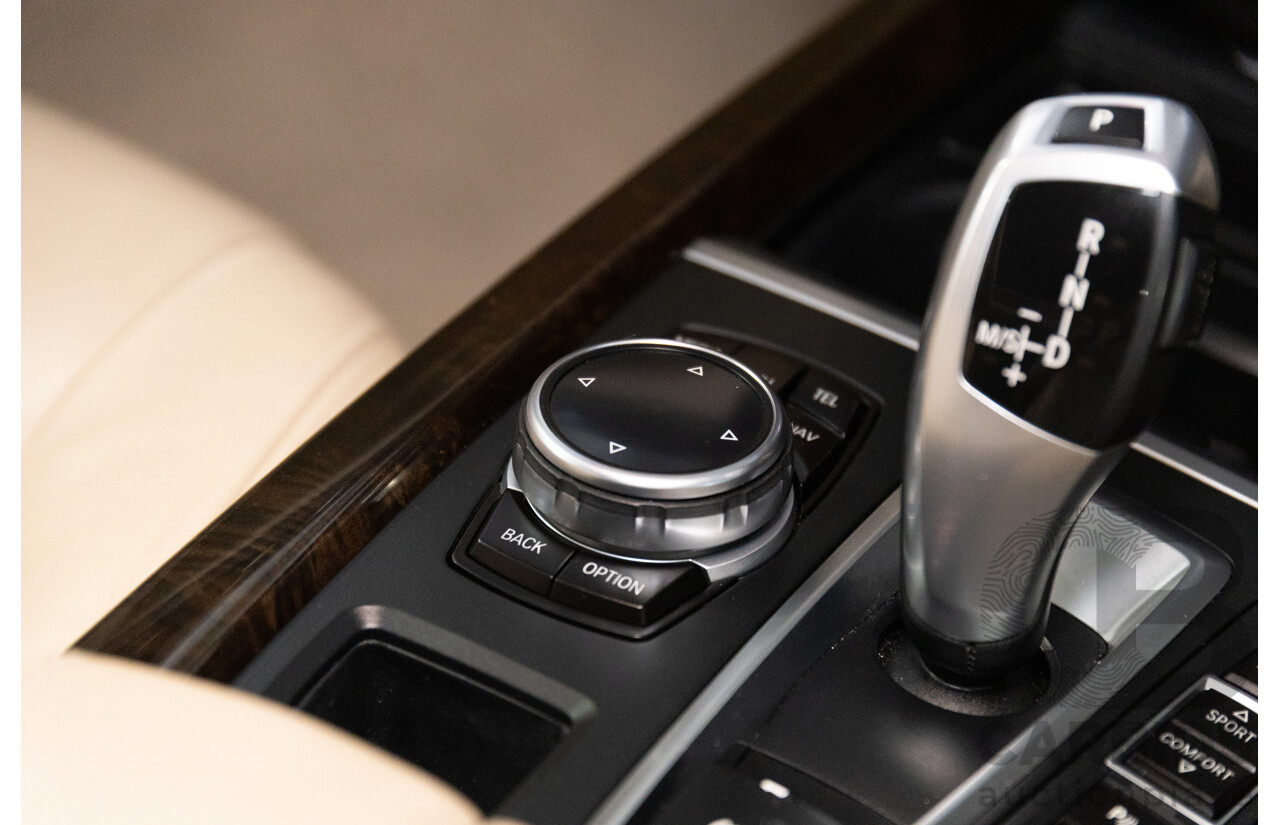 11/2013 BMW X5 xDrive30d Performance Edition E70 MY12 4d Wagon Sophisto Grey Brilliant Effect Metallic Turbo Diesel 3.0L