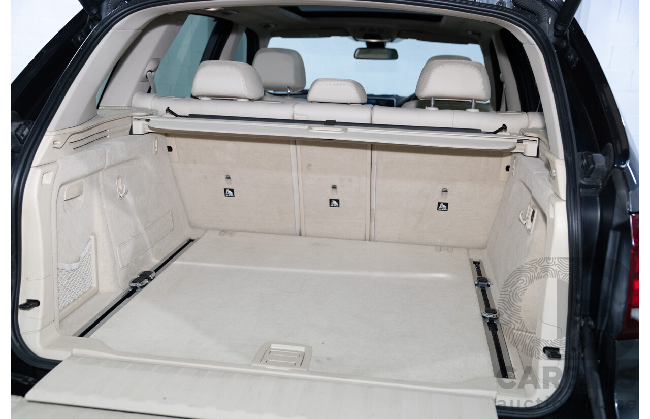 11/2013 BMW X5 xDrive30d Performance Edition E70 MY12 4d Wagon Sophisto Grey Brilliant Effect Metallic Turbo Diesel 3.0L