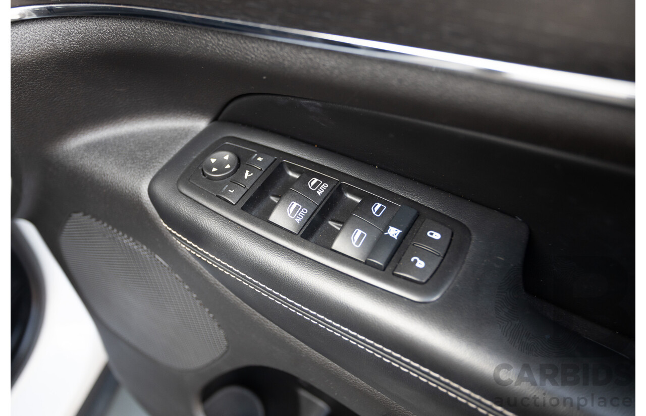 9/2015 Jeep Grand Cherokee Limited (4x4) WK MY15 4d Wagon Bright White Turbo Diesel V6 3.0L