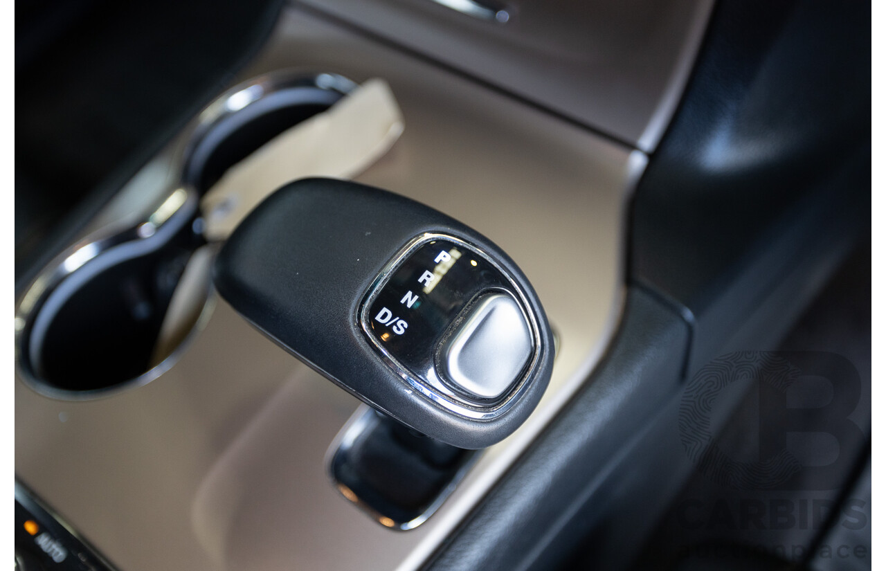 9/2015 Jeep Grand Cherokee Limited (4x4) WK MY15 4d Wagon Bright White Turbo Diesel V6 3.0L