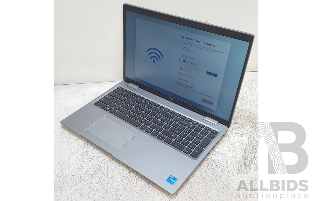 Dell Latitude 5520 11th Gen Intel Core i5 (1145G7) 2.60GHz-4.40GHz 4-Core CPU 15.6-Inch FHD Laptop w/ Power Supply