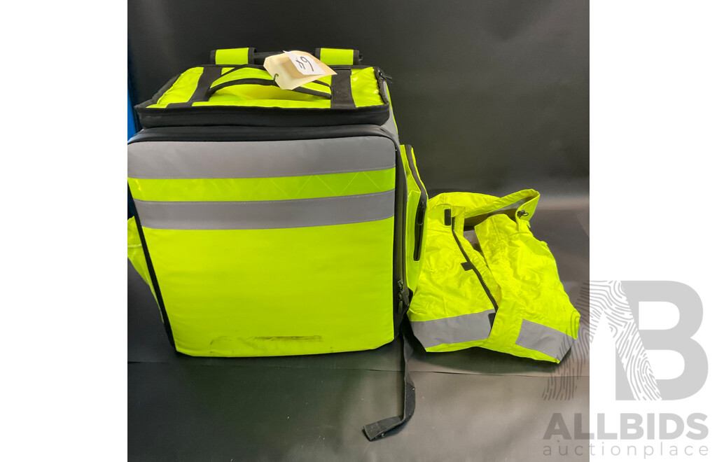 Food Delivery Bag and Size L Raincoat