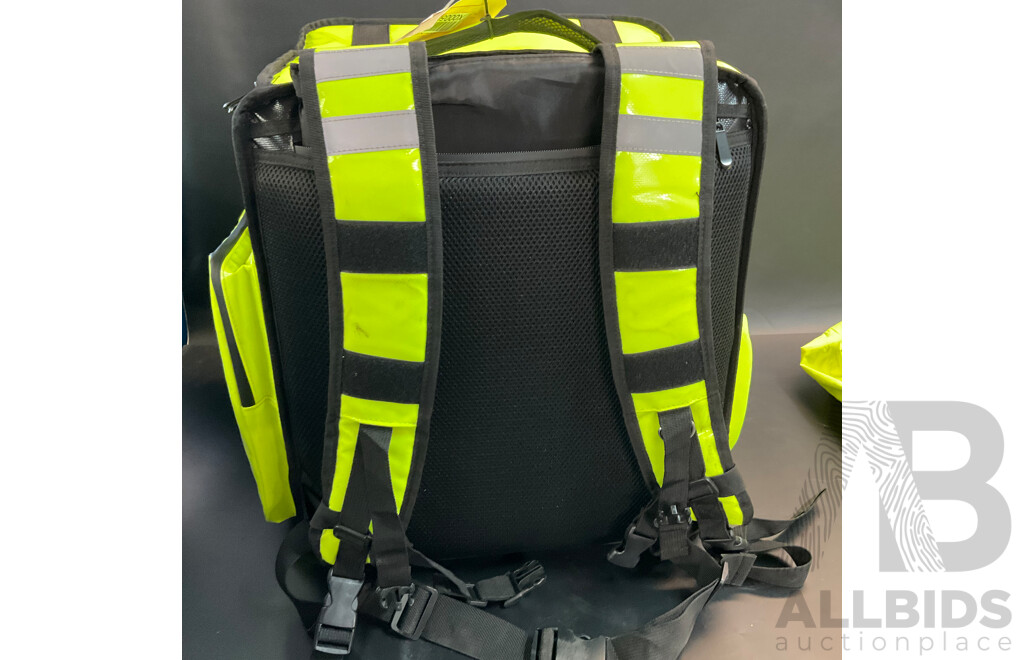 Food Delivery Bag and Size L Raincoat