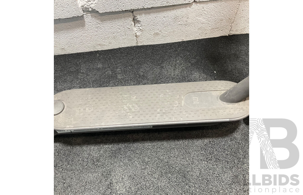 Mi Electric Scooter Pro 2