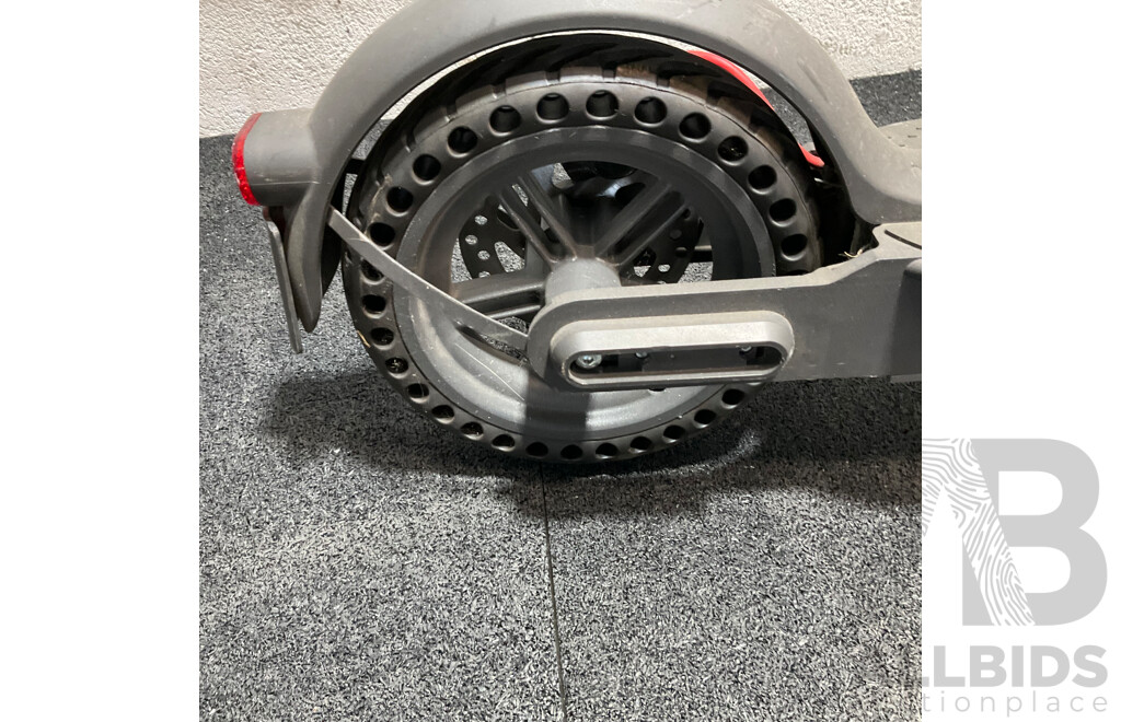 Mi Electric Scooter Pro 2