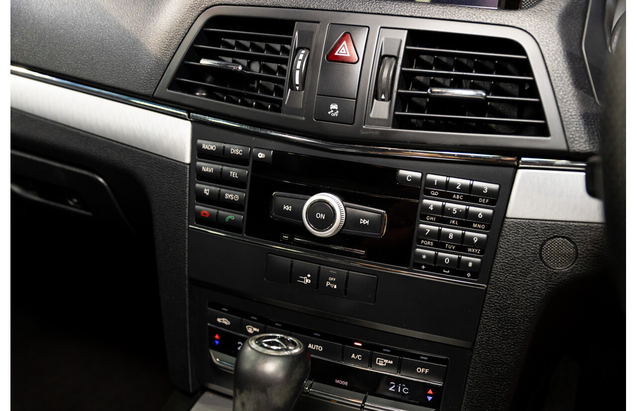 8/2009 Mercedes-Benz E350 Avantgarde 207 2d Coupe Iridium Silver Metallic V6 3.5L