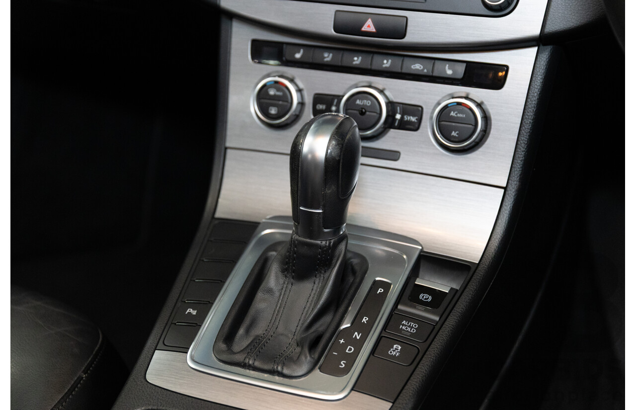 6/2012 Volkswagen Passat 118 TSI 3C MY13 4d Sedan Deep Black Turbo 1.8L