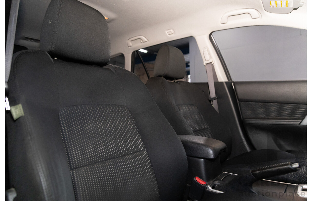 12/2006 Mazda Mazda6 Classic GG 05 Upgrade 4d Wagon Snowflake White Pearl 2.3L