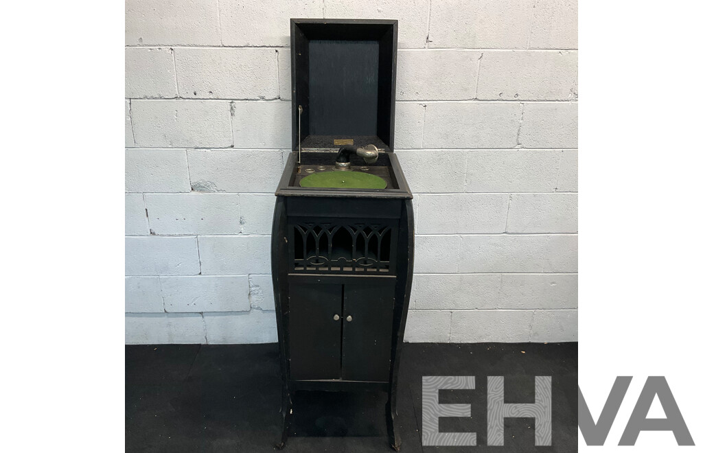 Vintage Davidge Record Player