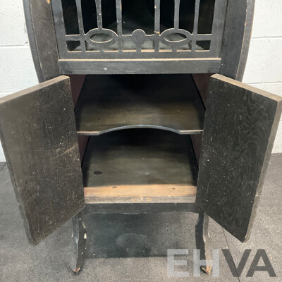 Vintage Davidge Record Player