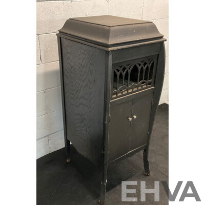 Vintage Davidge Record Player