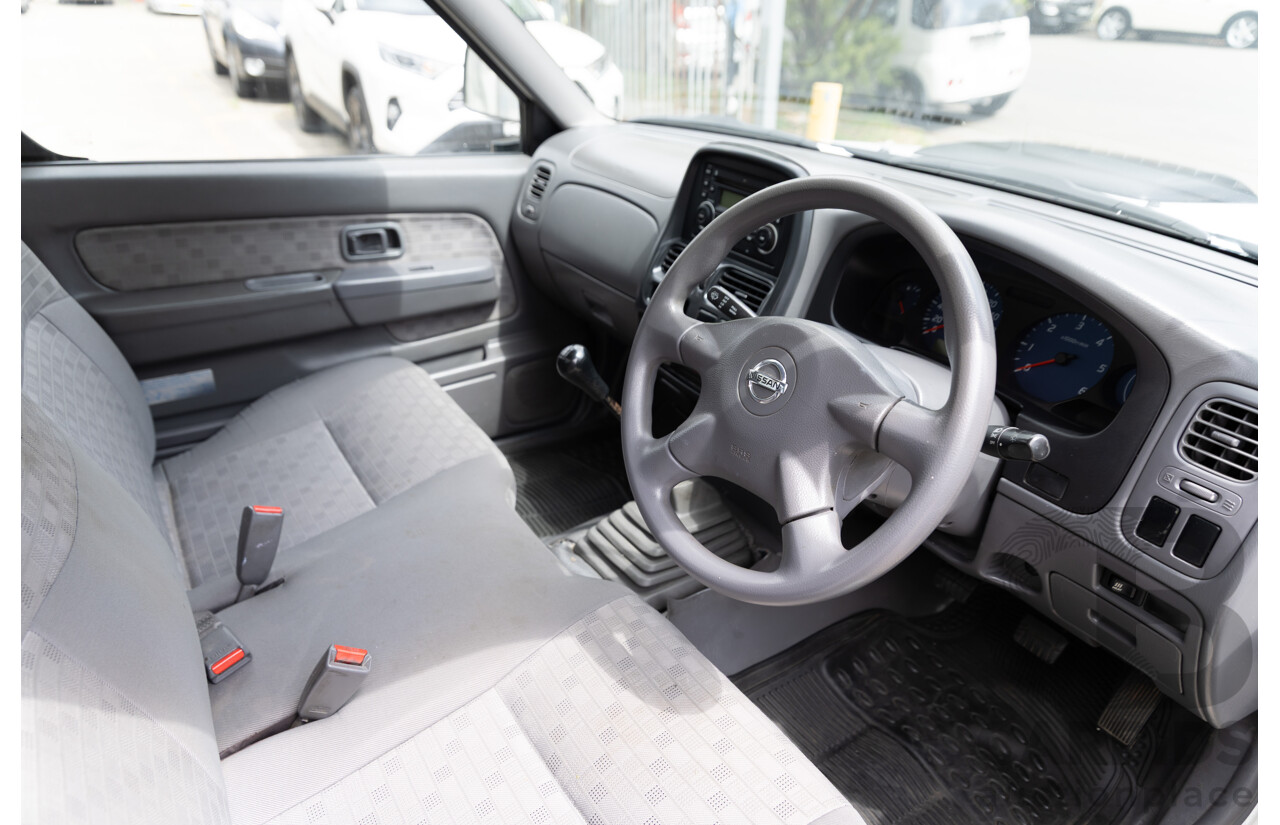 5/2013 Nissan Navara DX (4x2) D22 SERIES 5 C/Chas Polar White Turbo Diesel 2.5L
