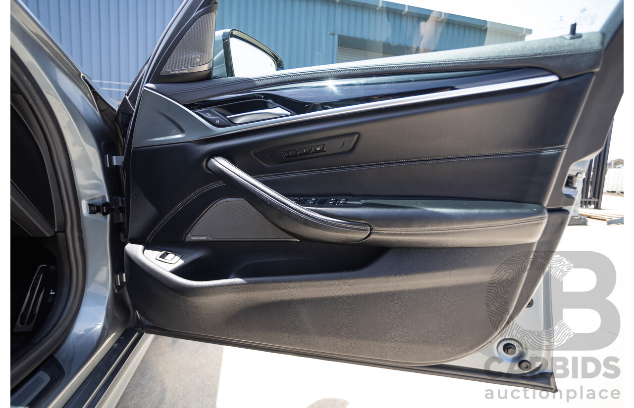 8/2017 BMW 540i M-Sport G30 MY18 4D Sedan Bluestone Metallic Tubro 3.0L