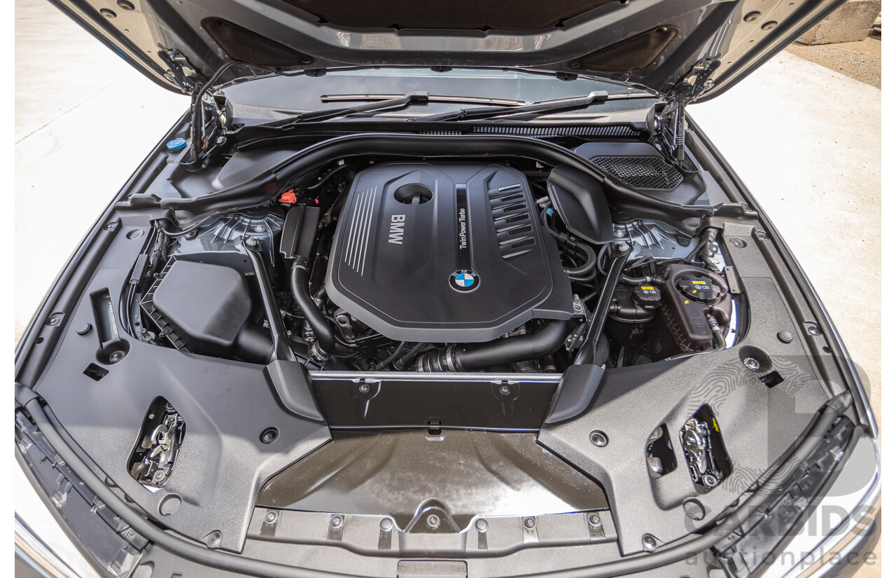 8/2017 BMW 540i M-Sport G30 MY18 4D Sedan Bluestone Metallic Tubro 3.0L