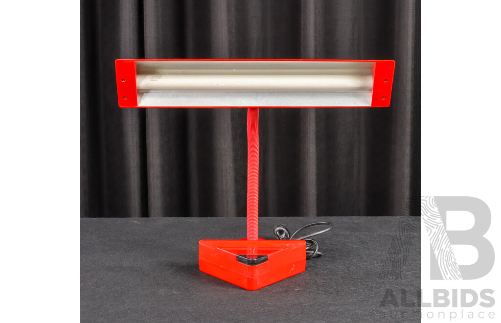 Retro Red Snake Neck Desk Lamp