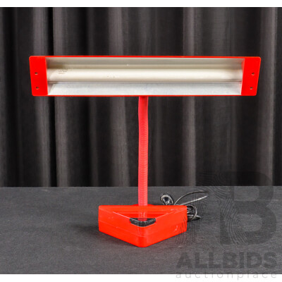 Retro Red Snake Neck Desk Lamp