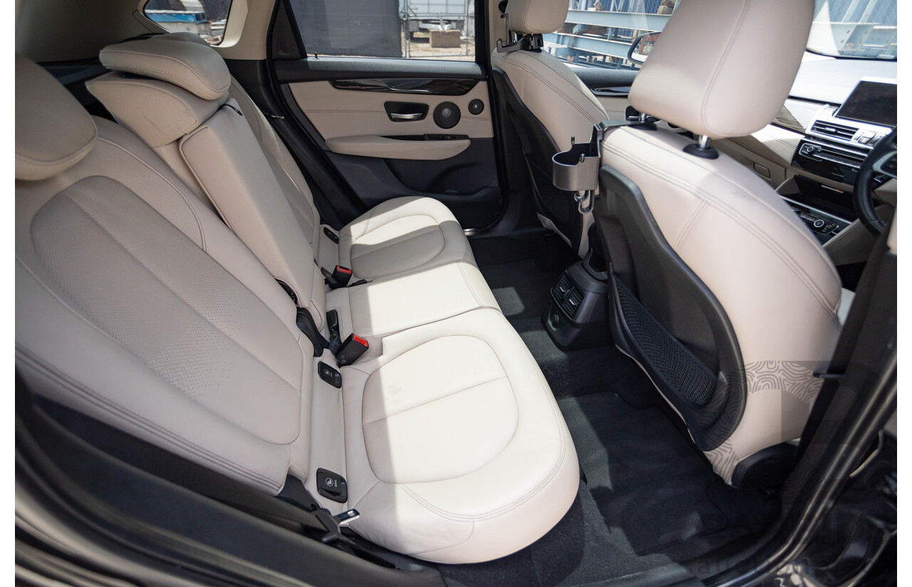 6/2015 BMW 225i Active Tourer Sport Line FWD F45 4D Wagon Black Sapphire Metallic Turbo 2.0L