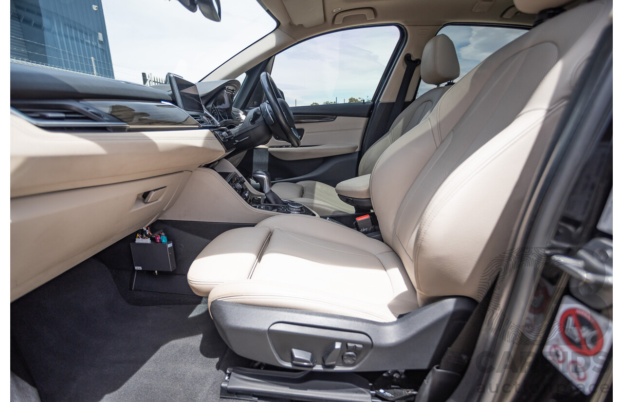 6/2015 BMW 225i Active Tourer Sport Line FWD F45 4D Wagon Black Sapphire Metallic Turbo 2.0L