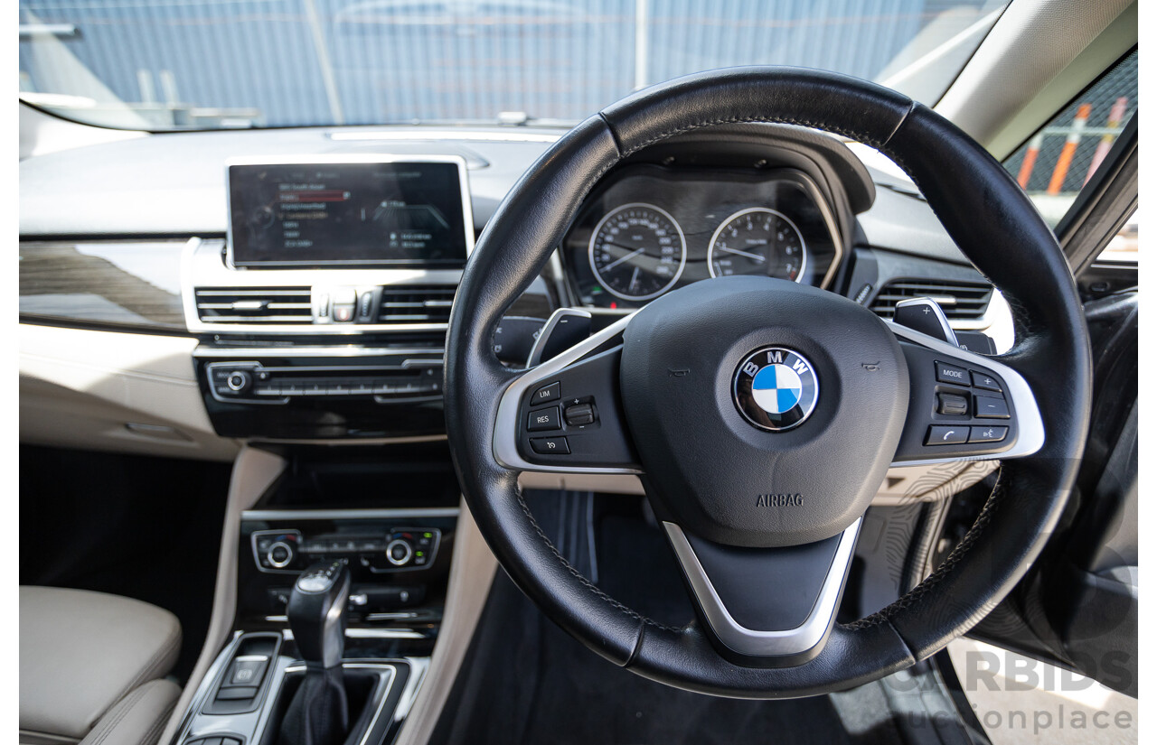 6/2015 BMW 225i Active Tourer Sport Line FWD F45 4D Wagon Black Sapphire Metallic Turbo 2.0L